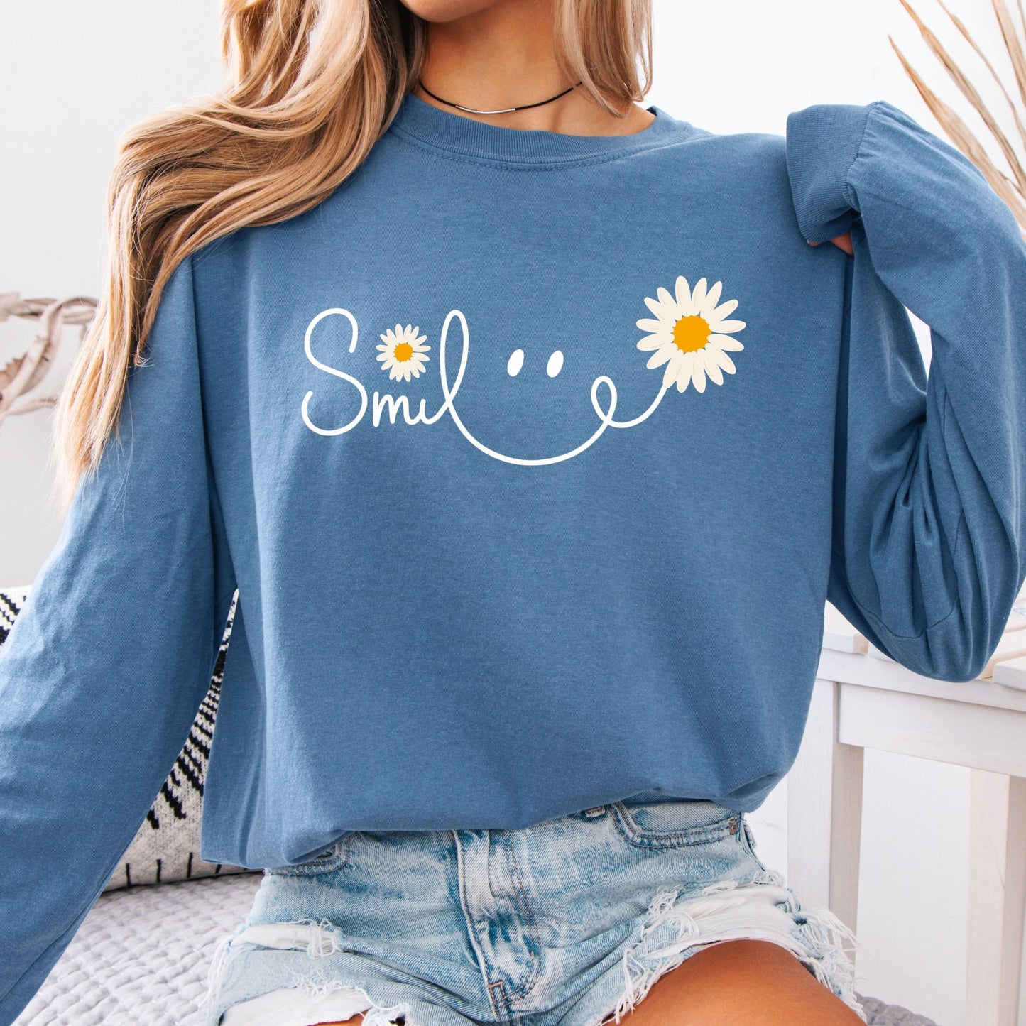 Smile Daisy - CC Blue Jean - Sunfire Tees
