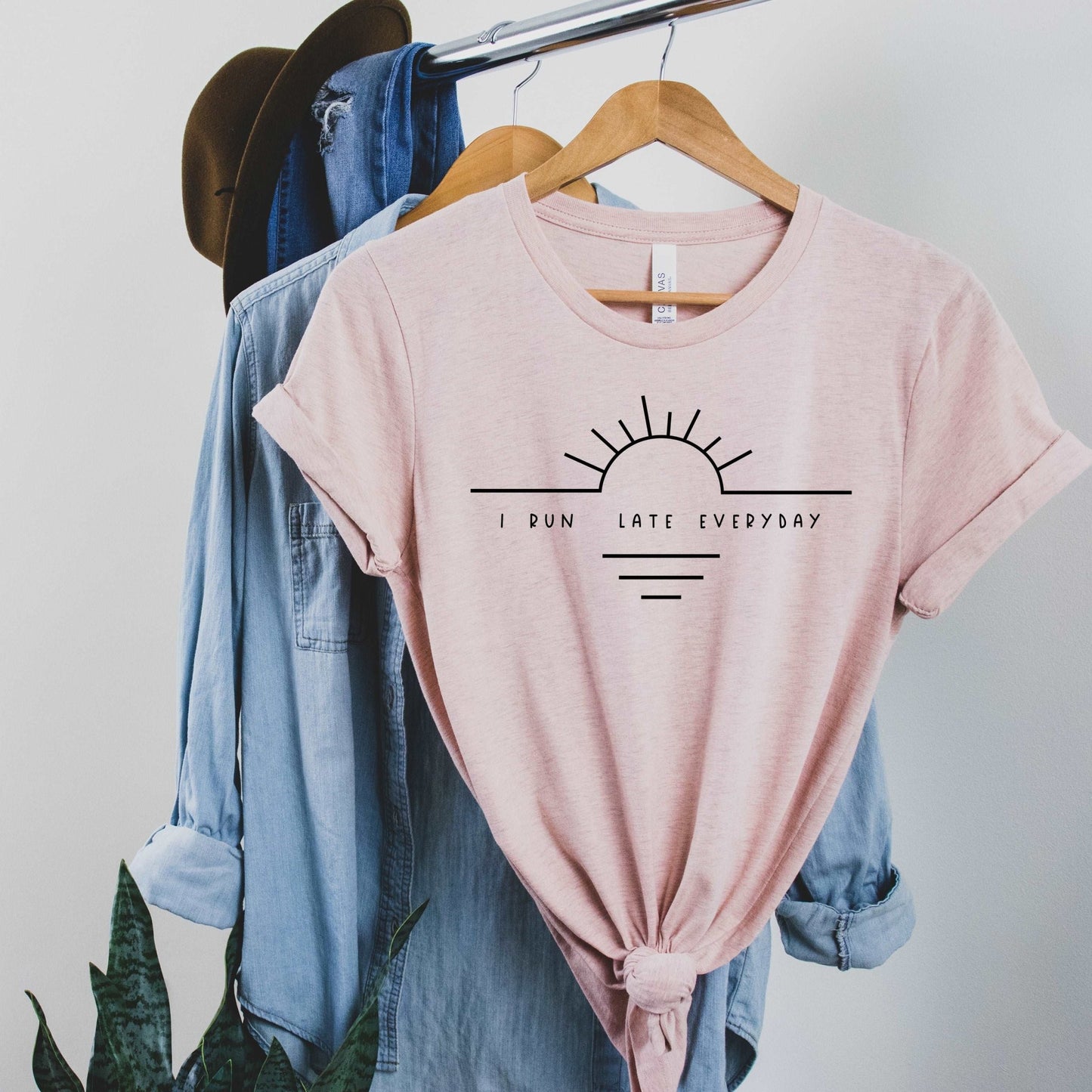 I Run Late Everyday - heather peach - Sunfire Tees
