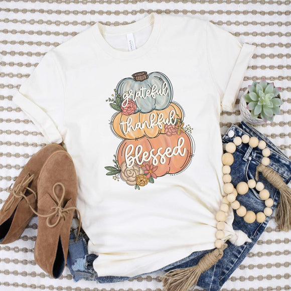 Grateful Thankful Blessed Pumpkins - vintage white - Sunfire Tees