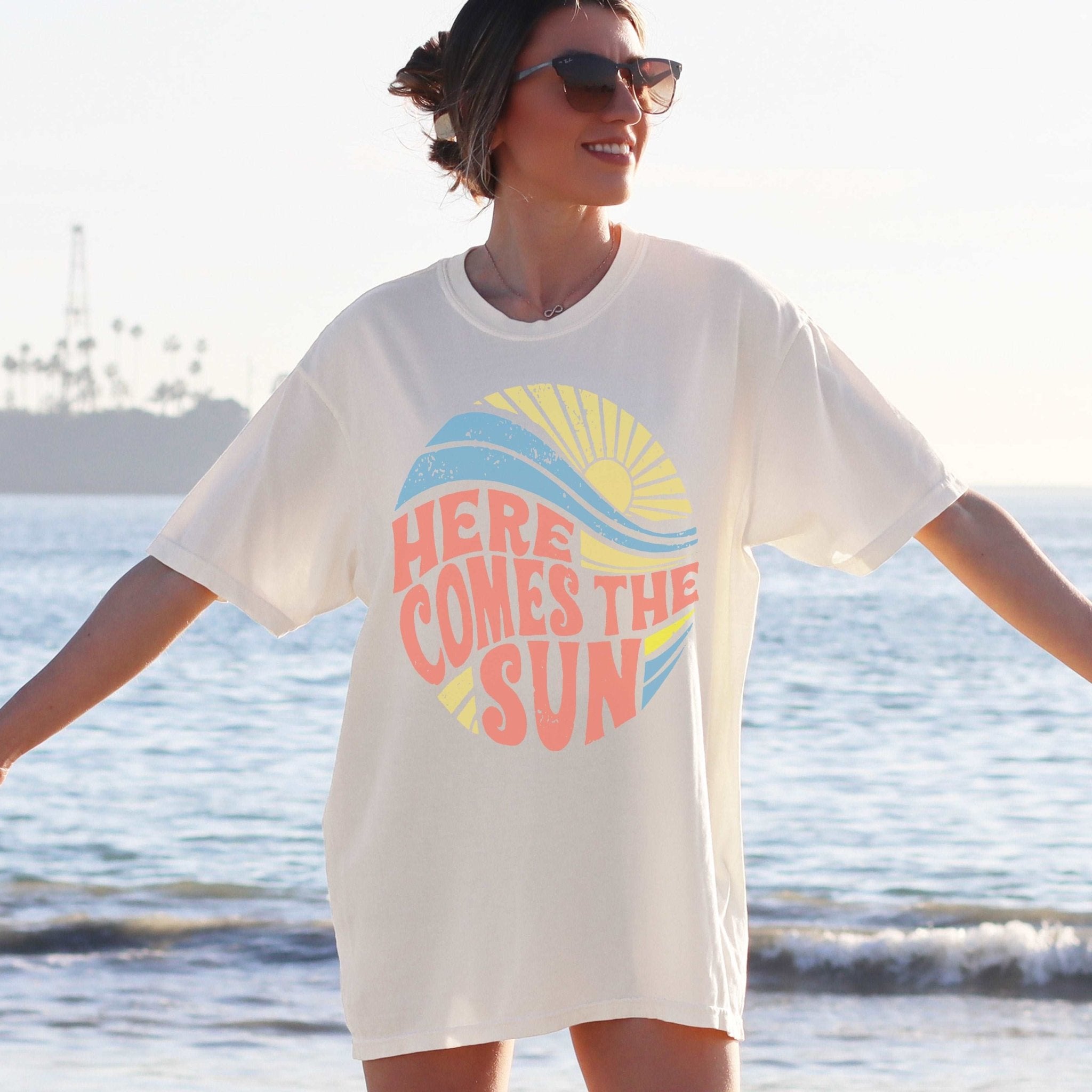 Here Comes the Sun - natural – Sunfire Tees